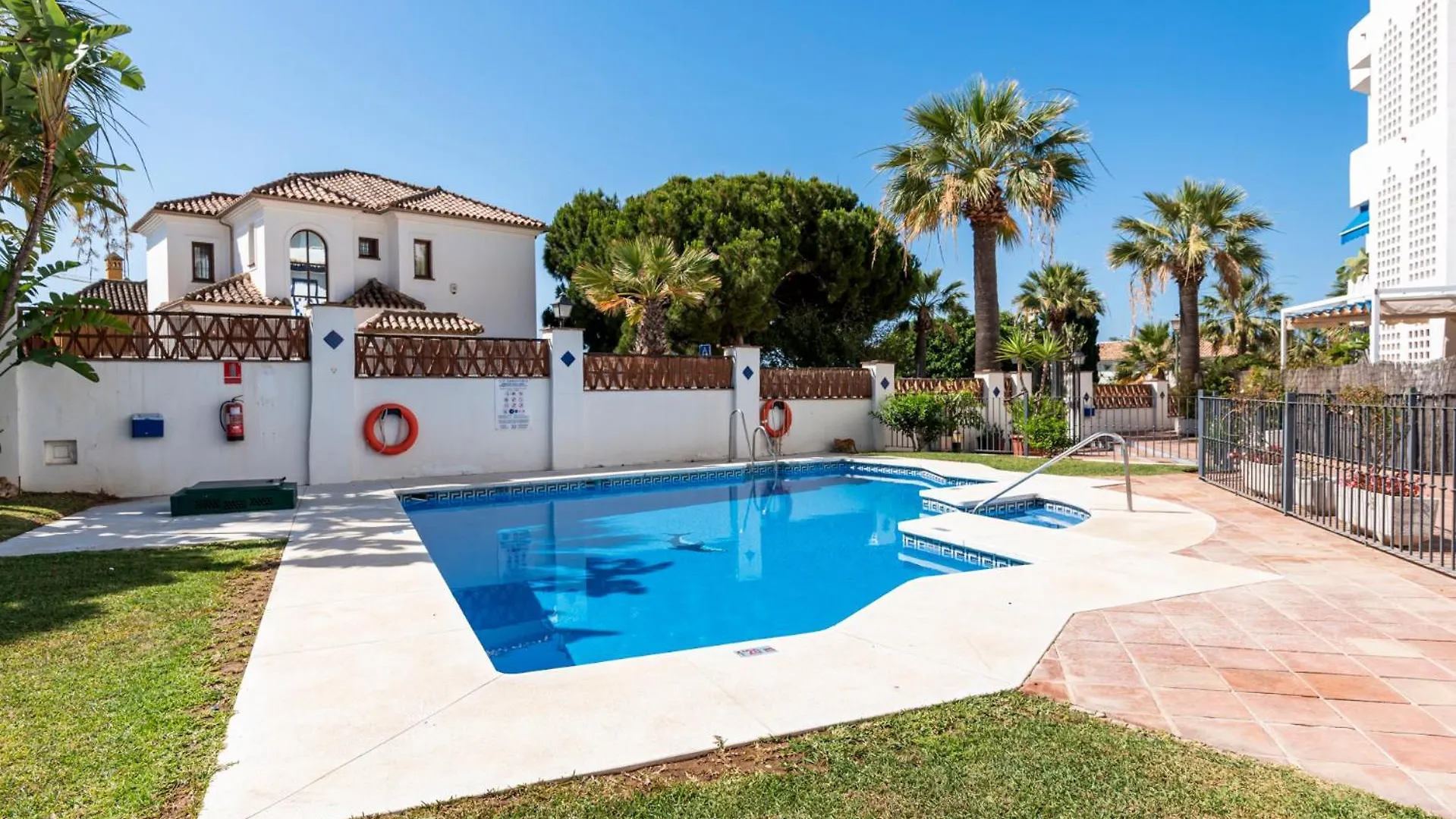 Beachside Appartement Marbella Apartment